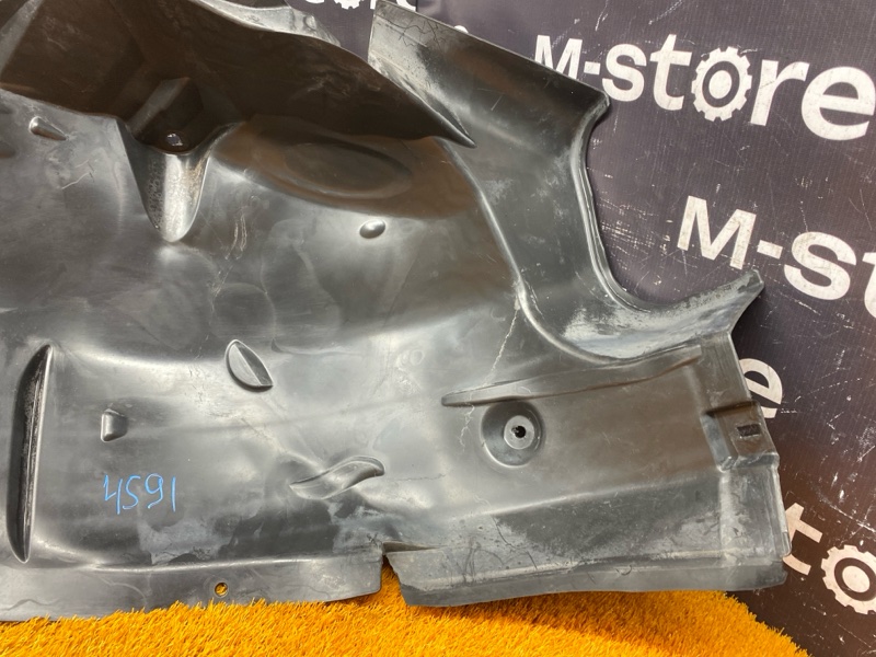 подкрылок, 4000 рублей, Красноярск