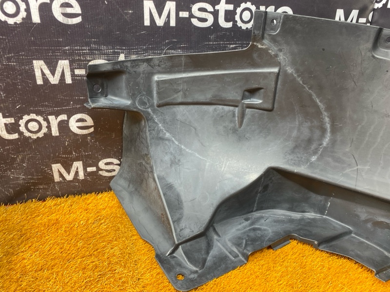 подкрылок, 2000 рублей, Красноярск