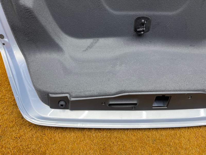 крышка багажника, 12500 рублей, Красноярск