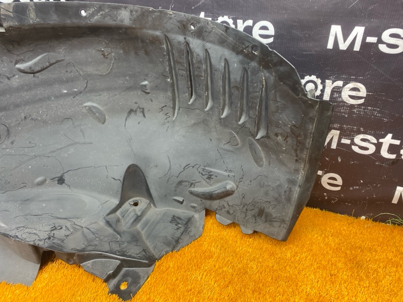 подкрылок, 4000 рублей, Красноярск