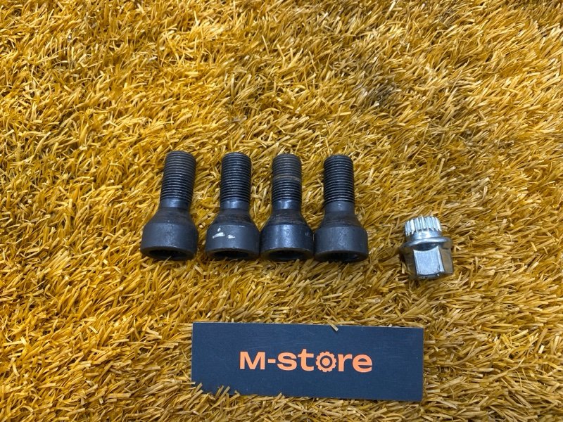 болт колесный(секретка), 2000 рублей, Красноярск