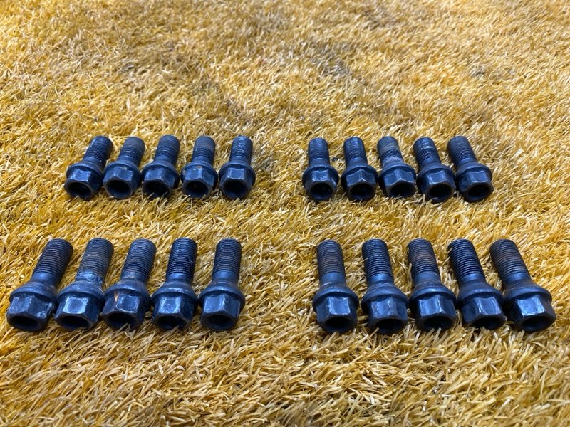 болт колесный, 2000 рублей, Красноярск