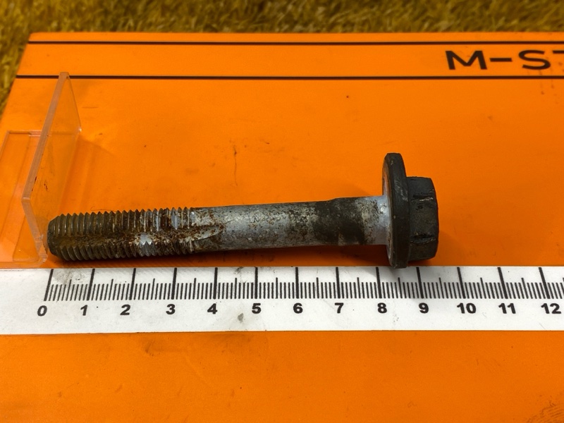 Болт развальный, 800 рублей, Красноярск