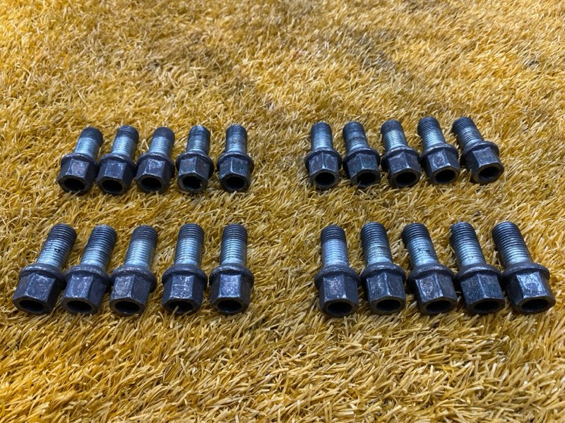 болт колесный, 2000 рублей, Красноярск