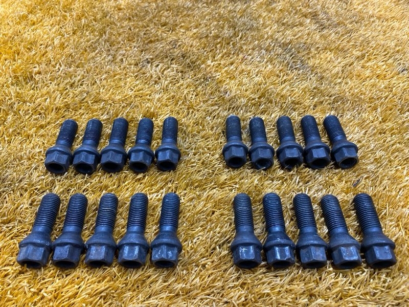 болт колесный, 2000 рублей, Красноярск