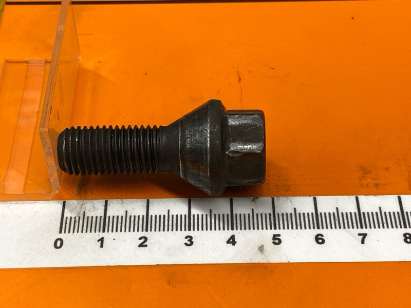 болт колесный, 1600 рублей, Красноярск