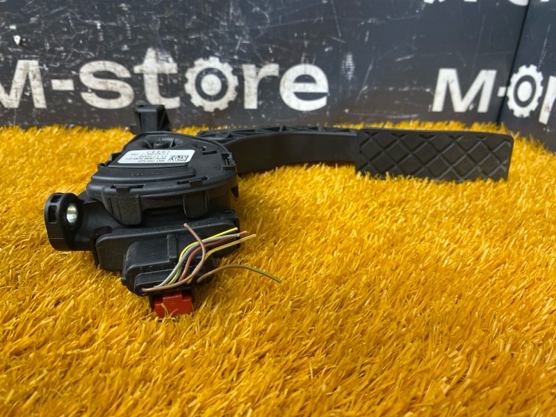 педаль газа, 500 рублей, Красноярск