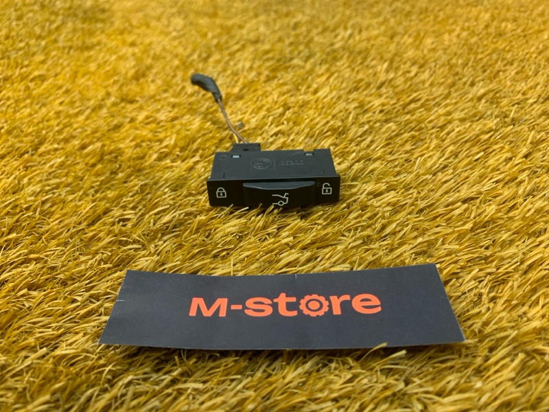 Кнопка открывания багажника, 500 рублей, Красноярск