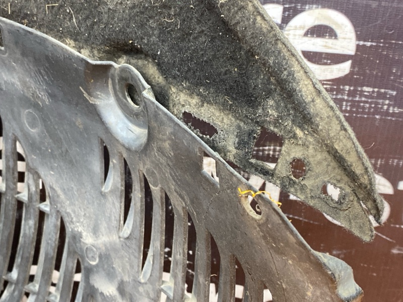 подкрылок, 300 рублей, Красноярск