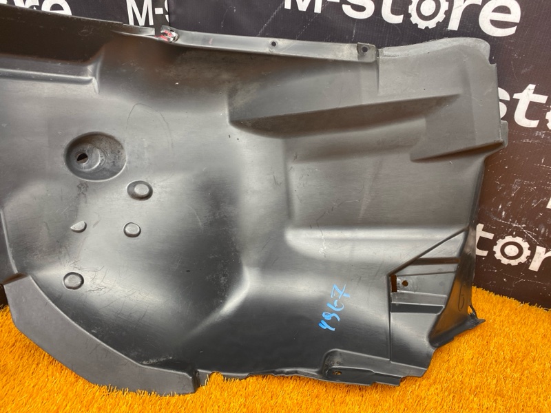 подкрылок, 300 рублей, Красноярск