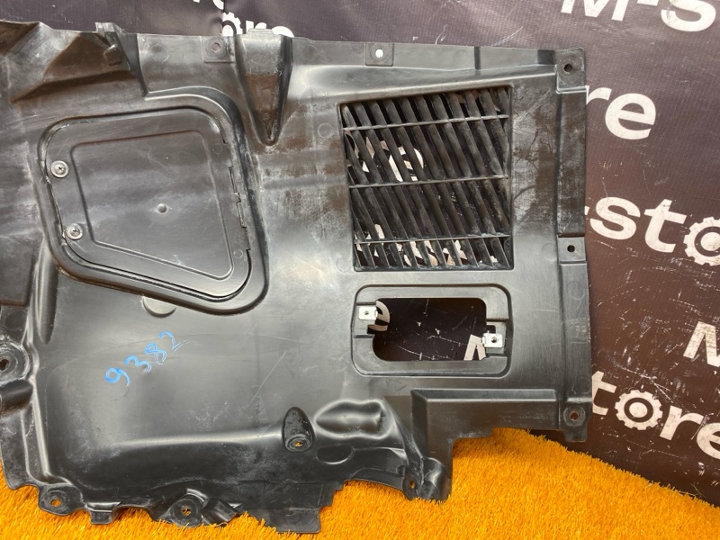 подкрылок, 4500 рублей, Красноярск