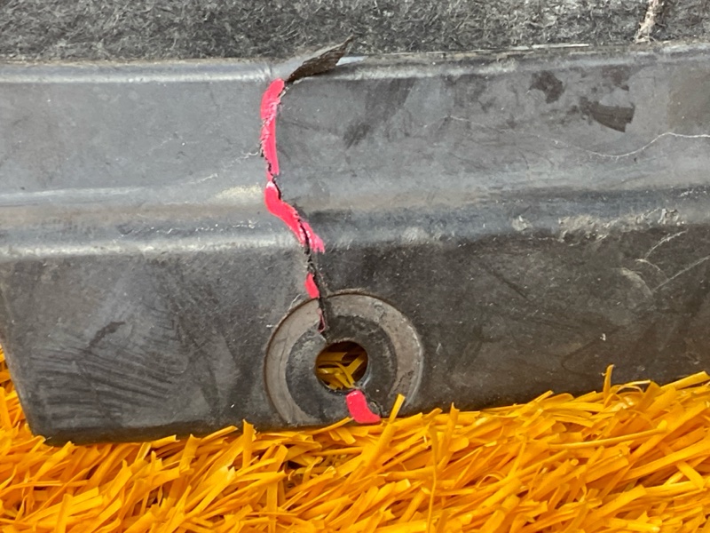 подкрылок, 700 рублей, Красноярск