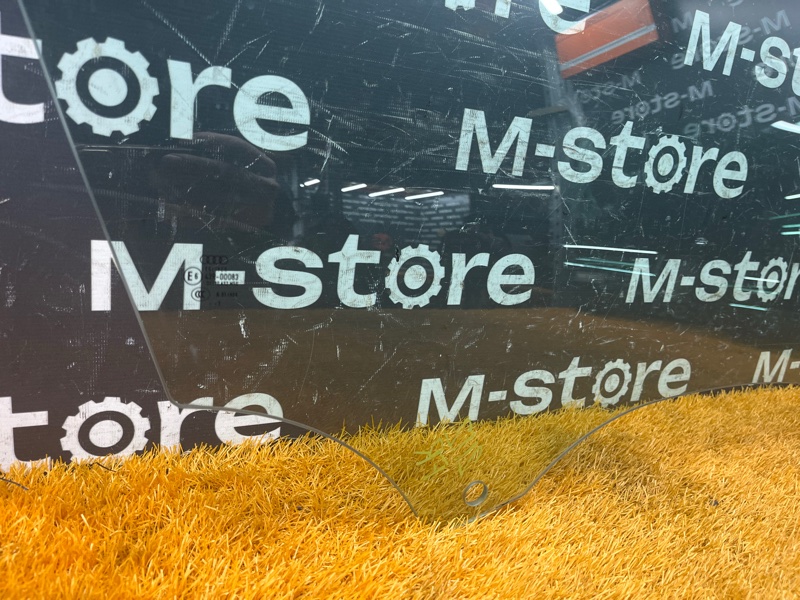 Стекло боковое, 2500 рублей, Красноярск