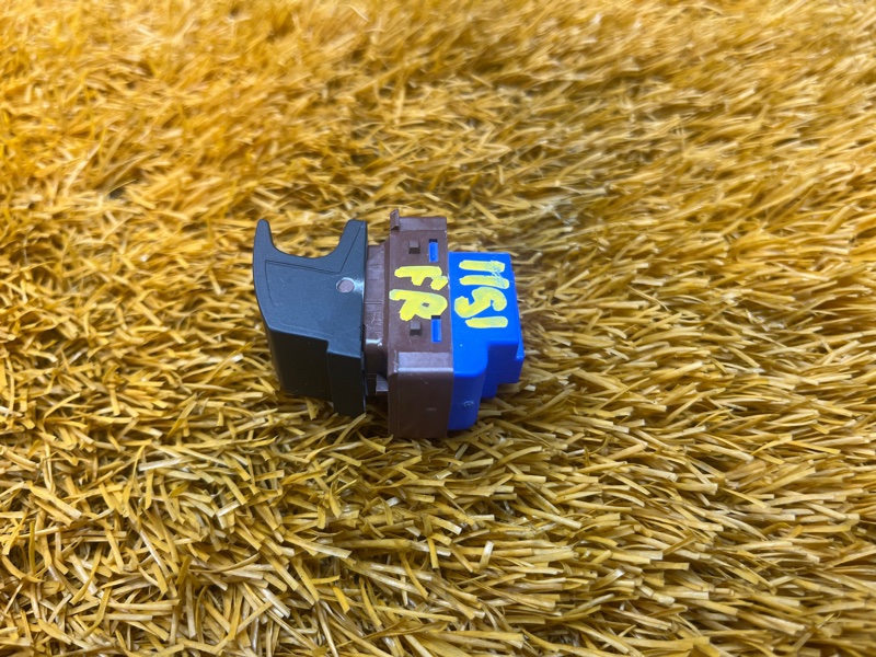 Кнопка открывания багажника, 800 рублей, Красноярск