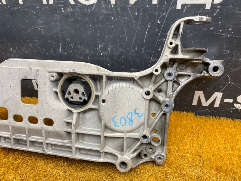 Балка поперечная (подрамник), 4500 рублей, Красноярск