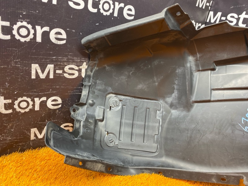 подкрылок, 4000 рублей, Красноярск