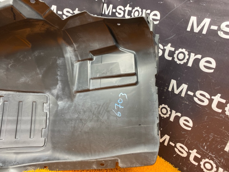 подкрылок, 4000 рублей, Красноярск