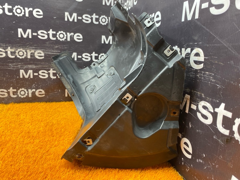 подкрылок, 4000 рублей, Красноярск