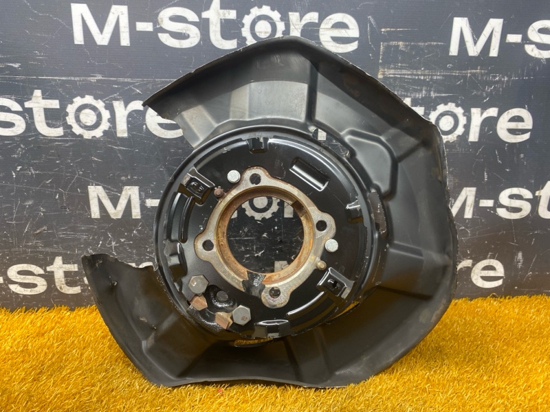 кулак поворотный, 1700 рублей, Красноярск