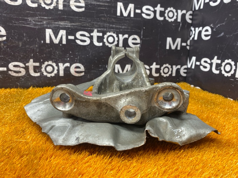 кулак поворотный, 500 рублей, Красноярск