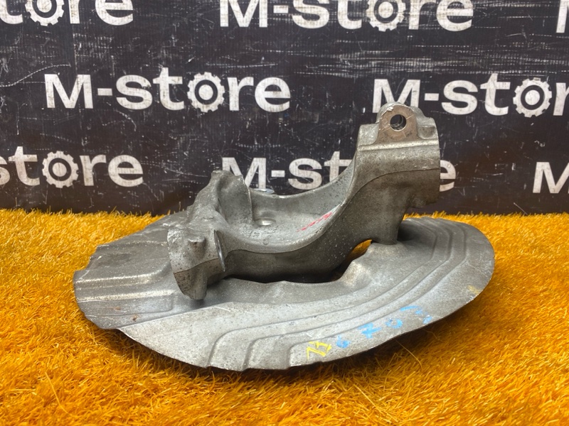 кулак поворотный, 2000 рублей, Красноярск