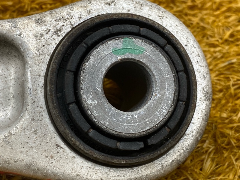 Рычаг подвески верхний, 1000 рублей, Красноярск