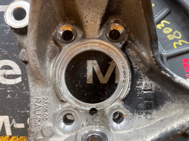 кулак поворотный, 2000 рублей, Красноярск