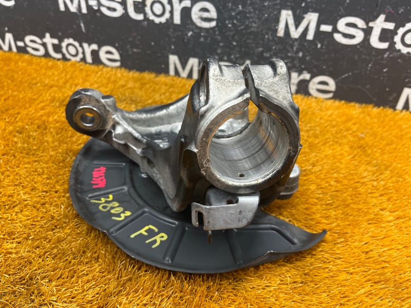 кулак поворотный, 2000 рублей, Красноярск