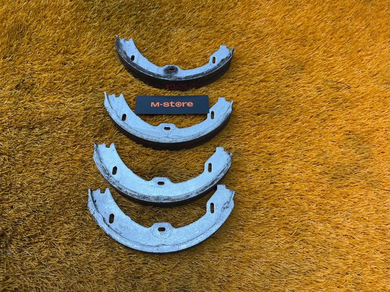 Колодки ручника, 1000 рублей, Красноярск