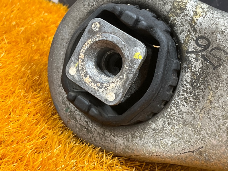 Балка поперечная (подрамник), 3000 рублей, Красноярск