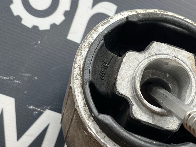 Балка поперечная (подрамник), 3000 рублей, Красноярск