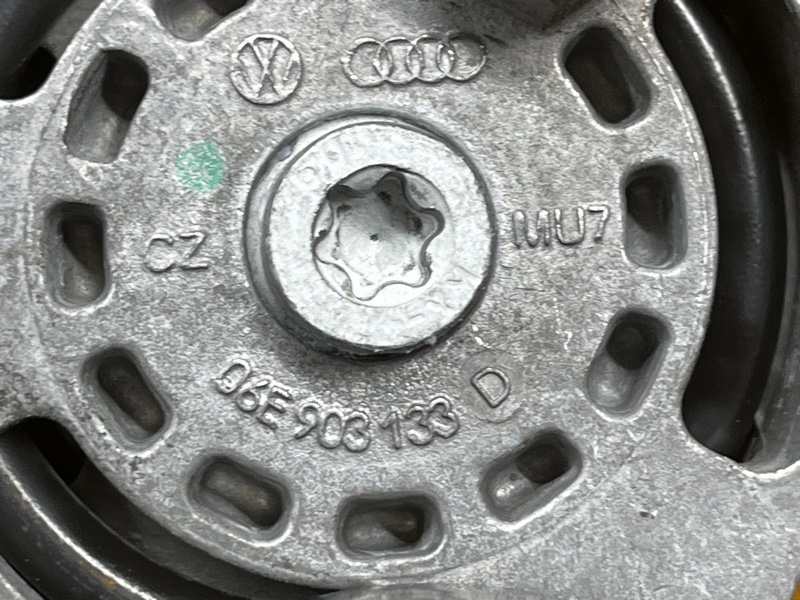 Натяжитель приводного ремня, 1000 рублей, Красноярск