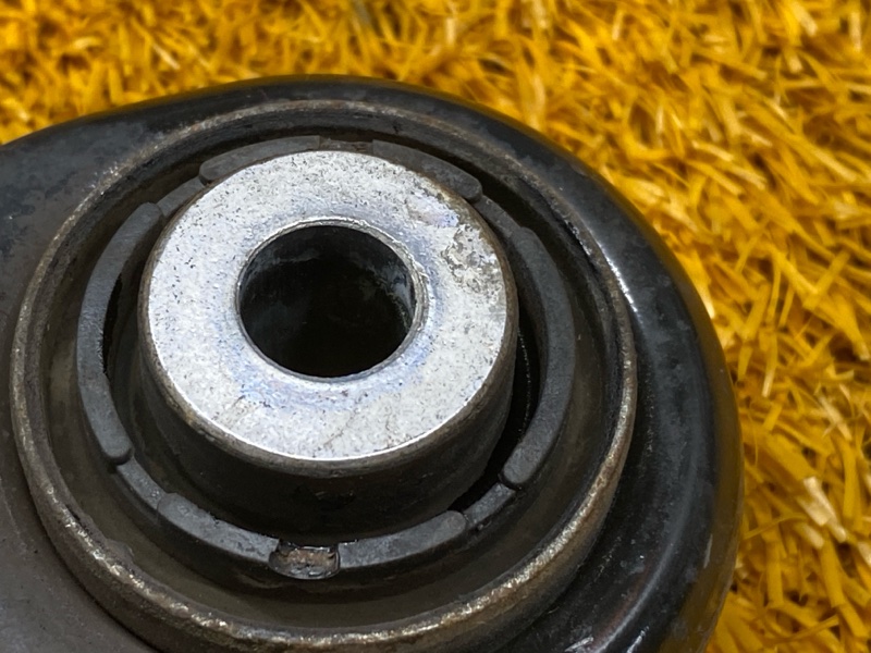 Рычаг подвески верхний, 1000 рублей, Красноярск