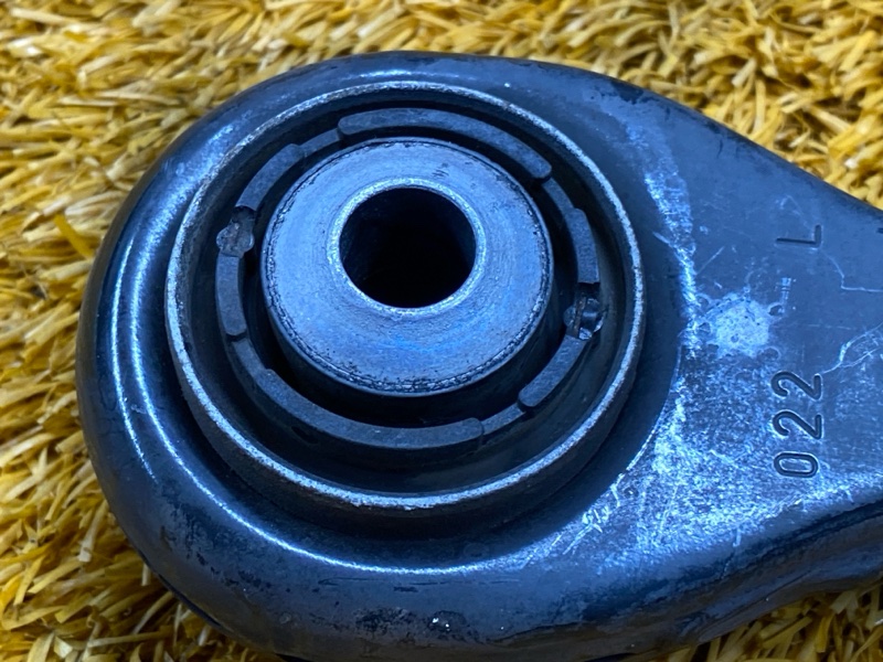 Рычаг подвески верхний, 1000 рублей, Красноярск