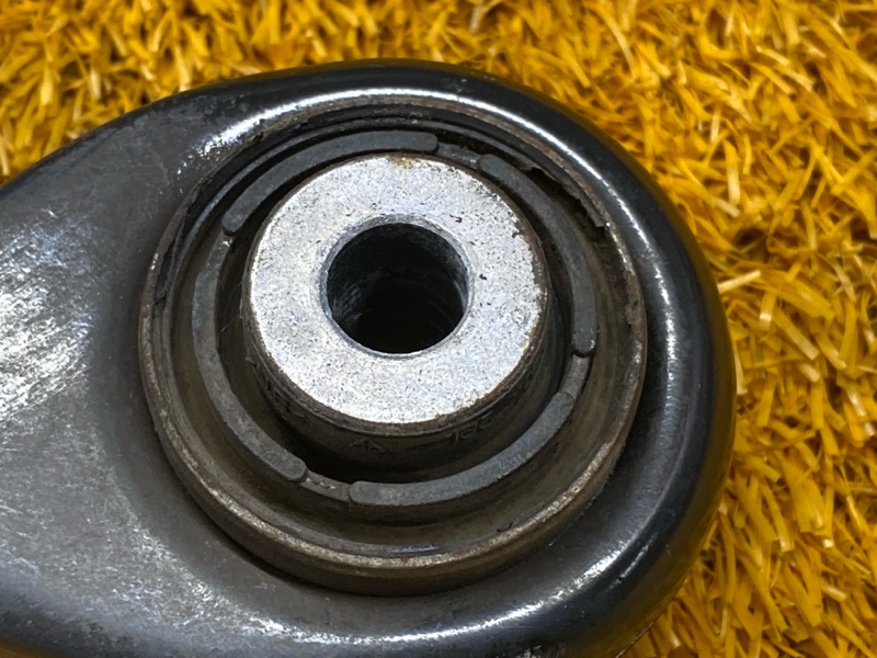 Рычаг подвески верхний, 1000 рублей, Красноярск