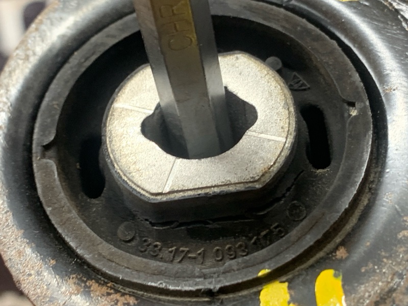 Балка поперечная (подрамник), 3000 рублей, Красноярск