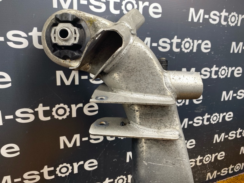 Балка поперечная (подрамник), 1700 рублей, Красноярск