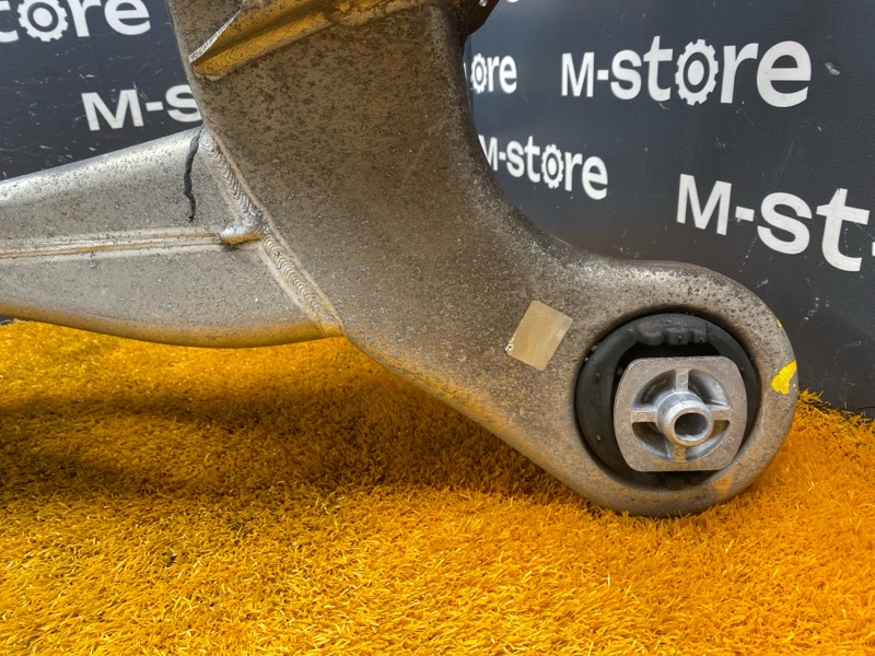 Балка поперечная (подрамник), 1700 рублей, Красноярск