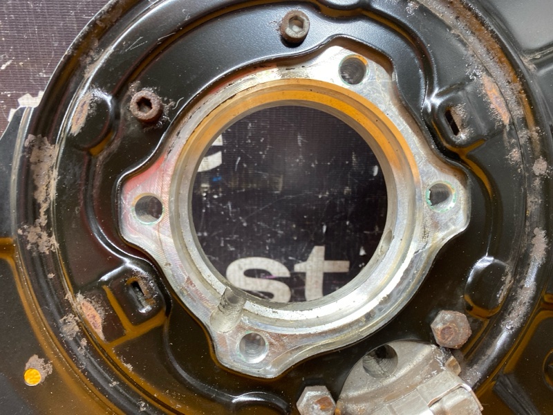 кулак поворотный, 1400 рублей, Красноярск