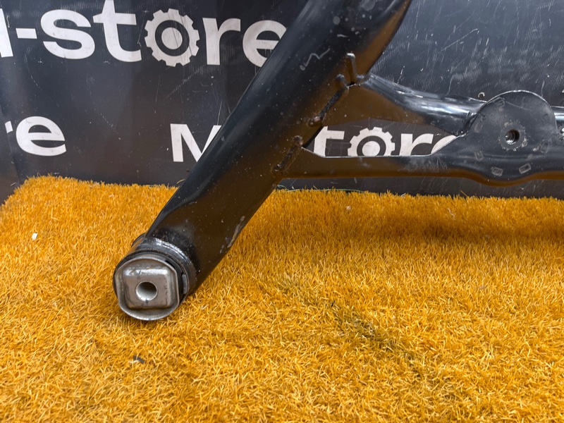 Балка поперечная (подрамник), 5500 рублей, Красноярск