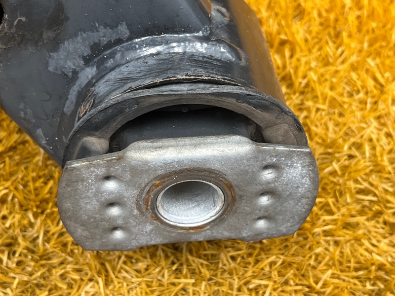 Балка поперечная (подрамник), 5500 рублей, Красноярск