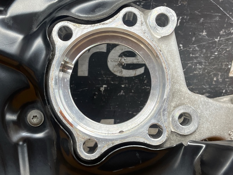 кулак поворотный, 2000 рублей, Красноярск