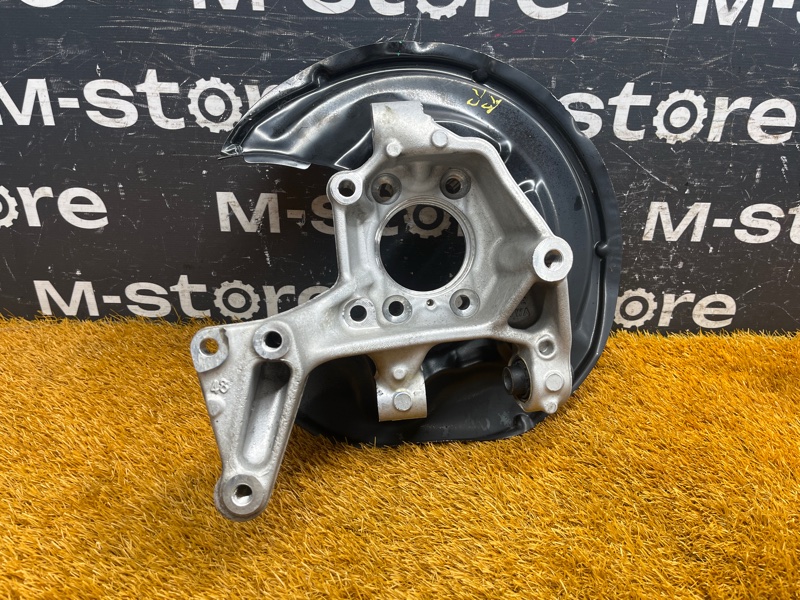 кулак поворотный, 2000 рублей, Красноярск