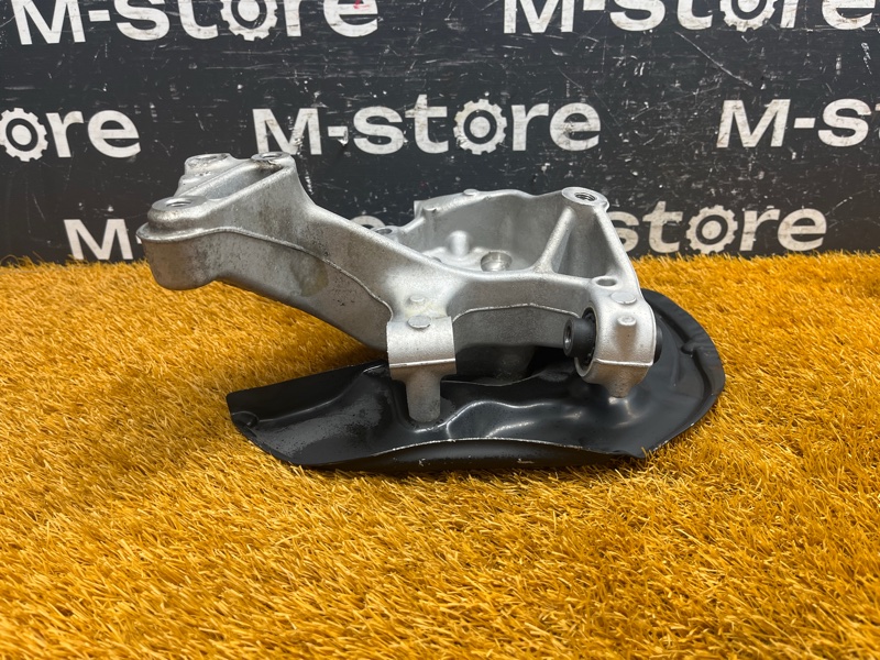 кулак поворотный, 2000 рублей, Красноярск