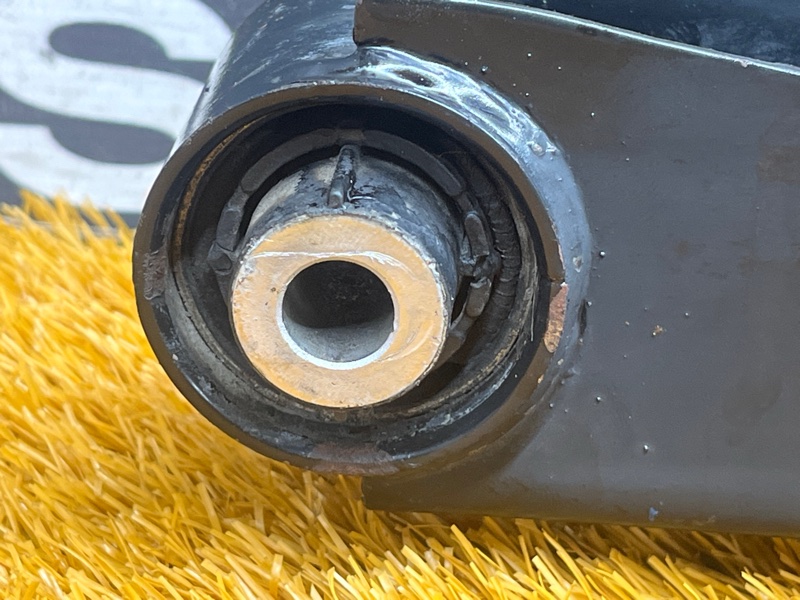 Рычаг подвески нижний, 1000 рублей, Красноярск