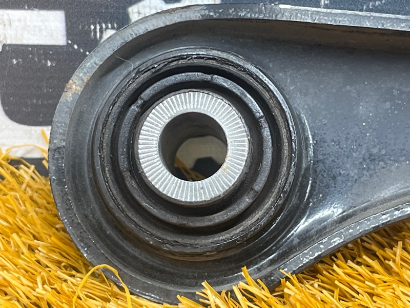 Рычаг подвески нижний, 1000 рублей, Красноярск