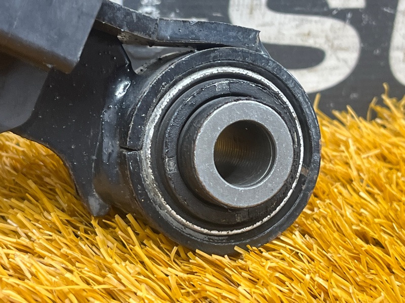 Рычаг подвески верхний, 1500 рублей, Красноярск