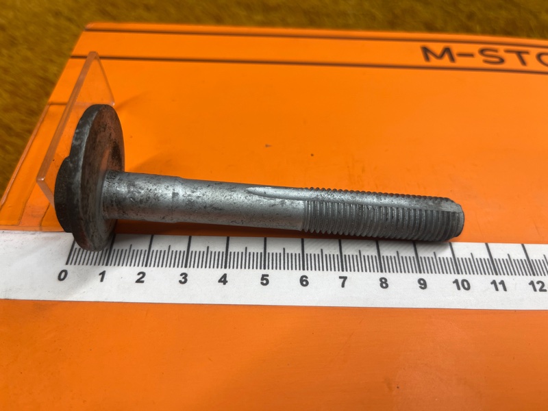 Болт развальный, 600 рублей, Красноярск