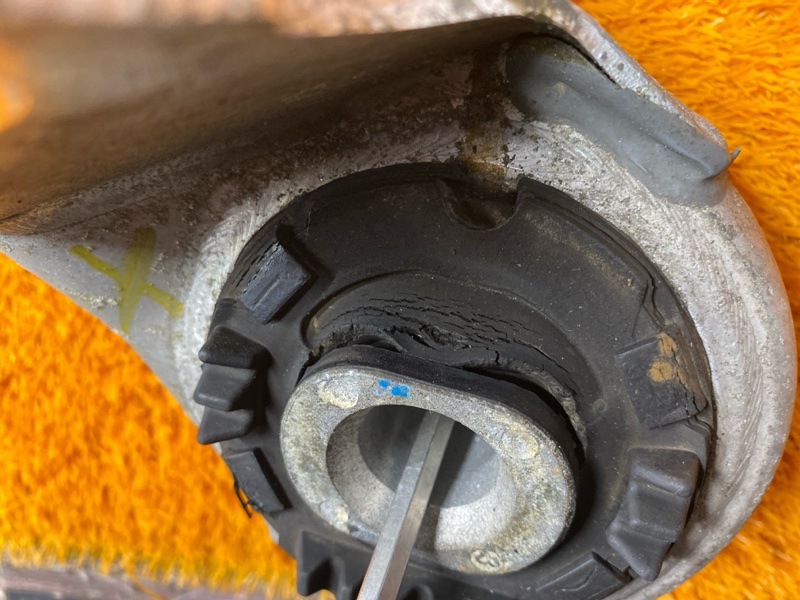 Балка поперечная (подрамник), 2500 рублей, Красноярск