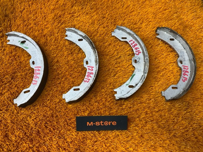 Колодки ручника, 1000 рублей, Красноярск